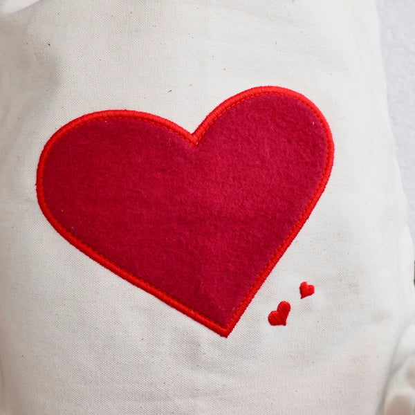 ....Red Hearts Canvas Bag - 100% organic cotton..Sac en toile - coeurs rouges - 100% coton bio....