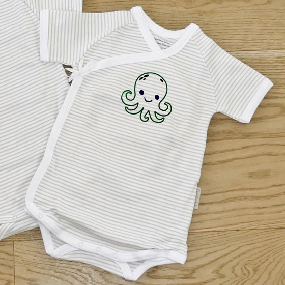 ....2 Pack Short-Sleeved Wrap-Style Bodysuits | 6-12mths..2 Pack de bodies enveloppants aux manches courtes | 6-12mois....